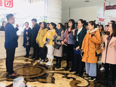 熱烈歡迎丨昌禾商學(xué)院，柔然彩虹隊(duì)光臨寧夏昌禾裝飾參觀學(xué)習(xí)！