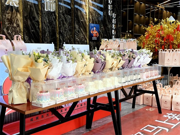 昌禾裝飾·女神節(jié)特輯｜以花為禮，以甜為伴，致敬每一位發(fā)光的你